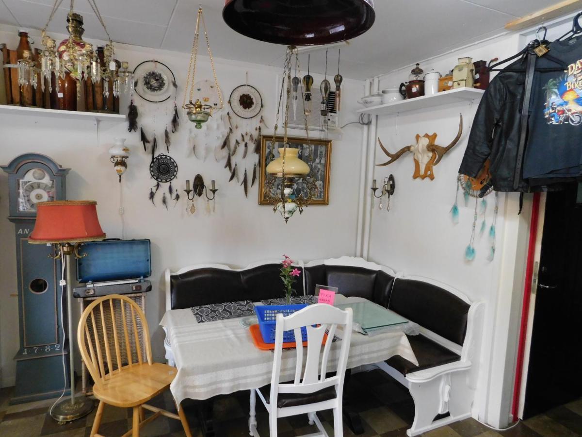 Solgarden Vandrarhem Hostal B&B Blackstad Exterior foto