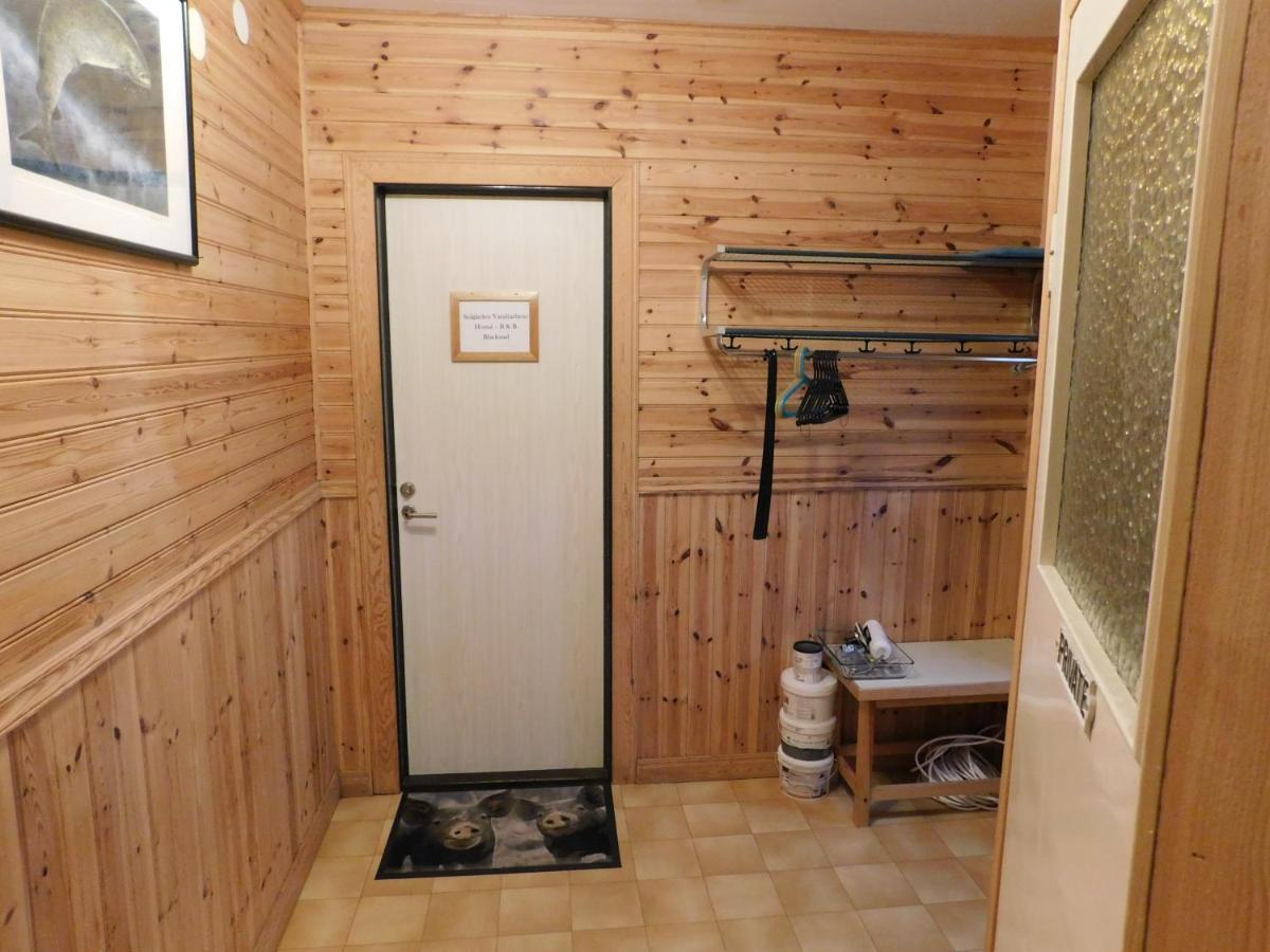Solgarden Vandrarhem Hostal B&B Blackstad Exterior foto